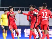 开云体育入口-上海德比赛事激战，胜利属于上港