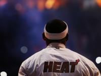 开云体育官方网站-毕尔巴鄂的钢铁洪流，当巴斯克足球哲学碾压哥伦比亚，迪亚斯如何成为全场焦点？