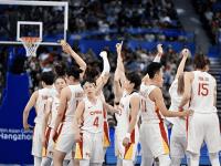 开云体育官网-西班牙篮球联赛强队对决，壮观的比赛场面震撼眼球的简单介绍