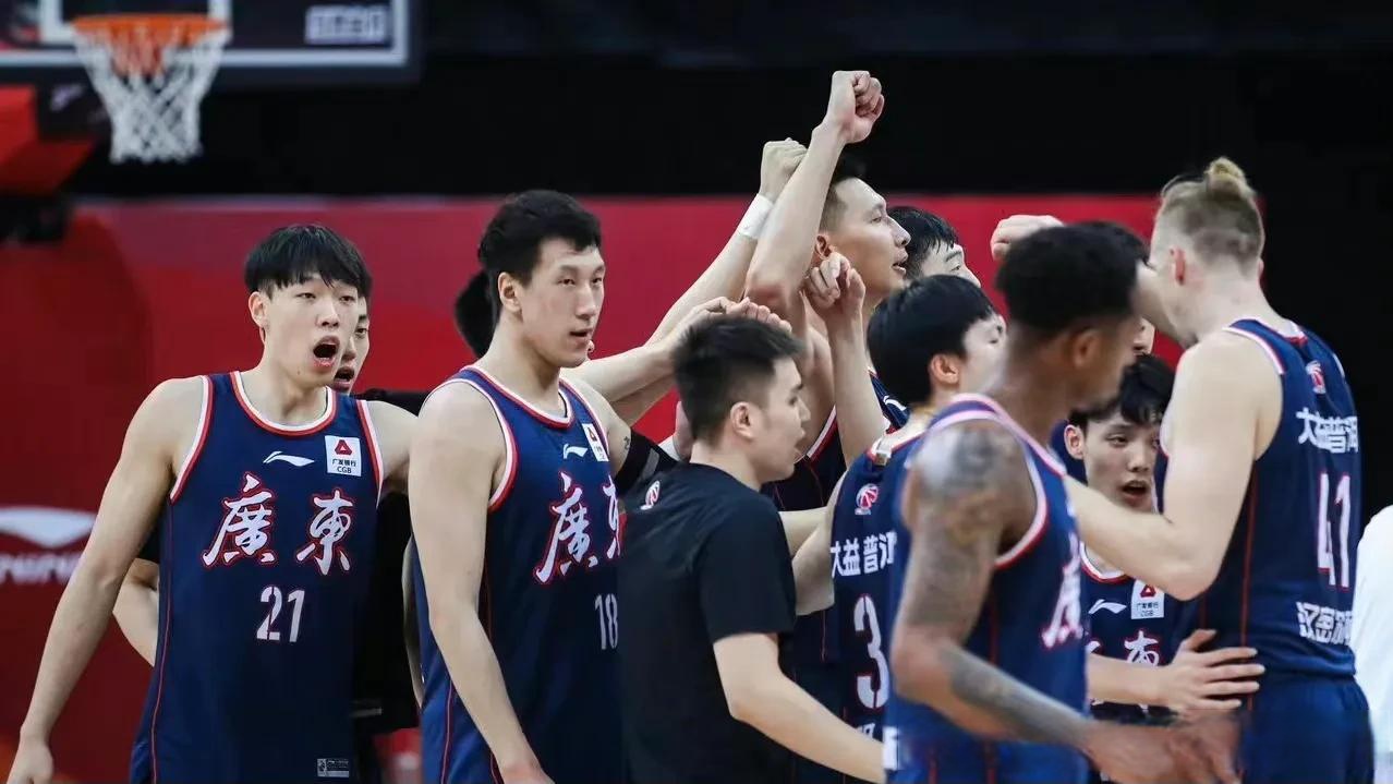 关于主场作战表现出色,球队传奇再度掀起高潮的信息 关于主场作战表现出色,球队传奇再度掀起高潮的信息