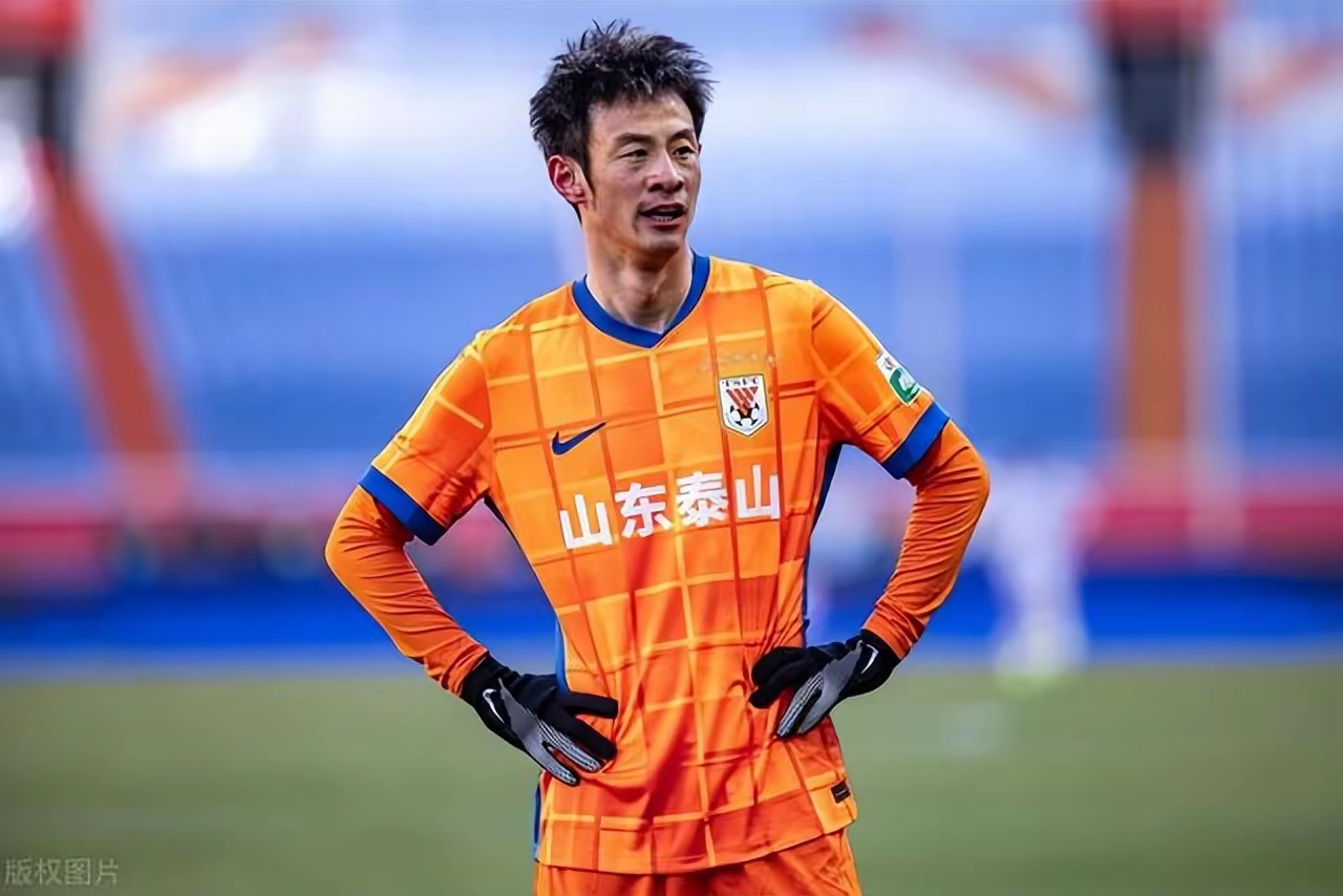 关于江苏苏宁队员表现出色,战胜山东泰山的信息 关于江苏苏宁队员表现出色,战胜山东泰山的信息