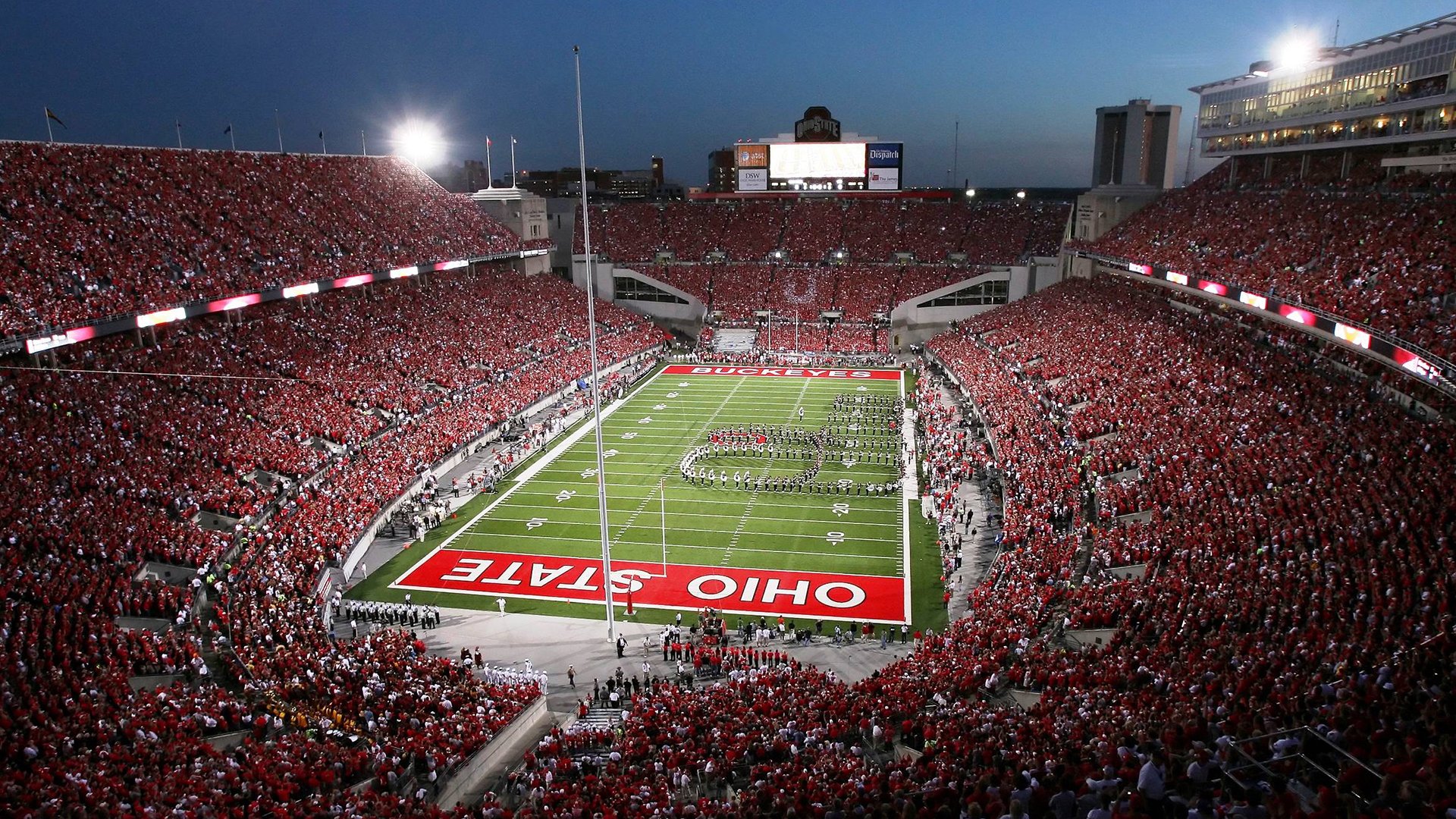 马克西成为关键先生，快船正面击溃掘金